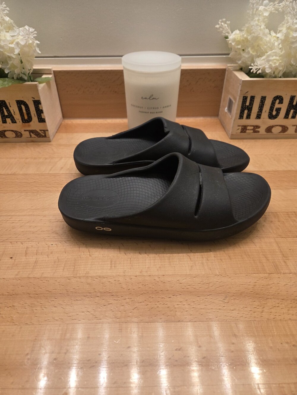 OOFOS OOahh Recovery Slide Sandals Matte Black Women's Size 8